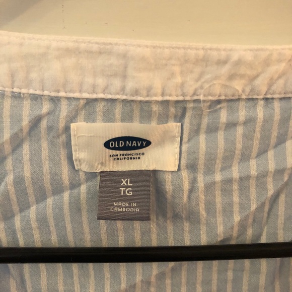 Light weight button down - Picture 2 of 3